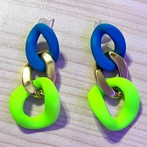 blue & green dangle earrings!